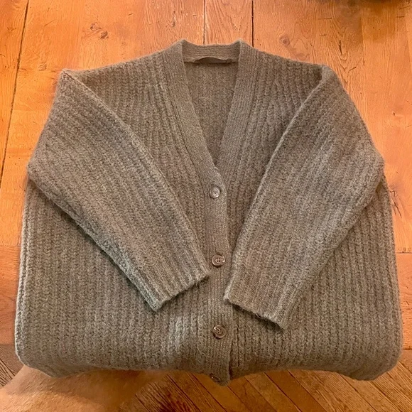 Jenni Kayne Cocoon Cardigan in Olive - Small - Picture 8 of 13